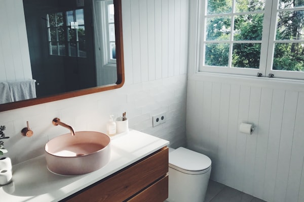 Modern bathroom faucet and plumbing fixture
